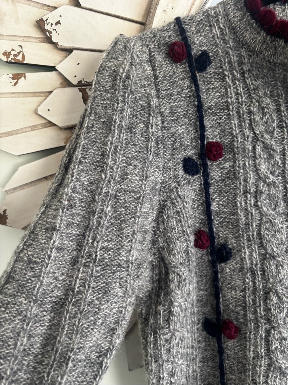 Vintage 80s SKYR Sportswear 100% Wool Cardigan Sweater Gray Cable Knit Hand Knit - Picture 5 of 13